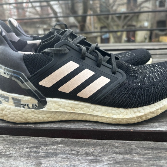 ADIDAS Ultraboost Running (women's 10) with camo details - Picture 2 of 7